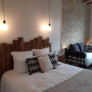  Couette-café Charmes En Le Charme Atypique