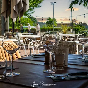 Hotel Logis Du Champ De Mars, Puy-Saint-Martin