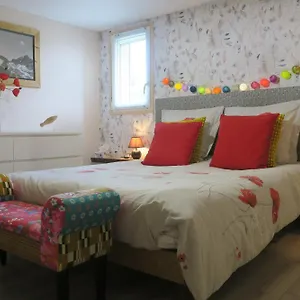  Couette-café Au Grand Calme Dans Maison